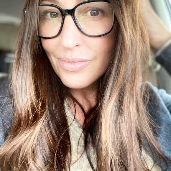 Meet your Posher, Jenn - Picture 5 of 13